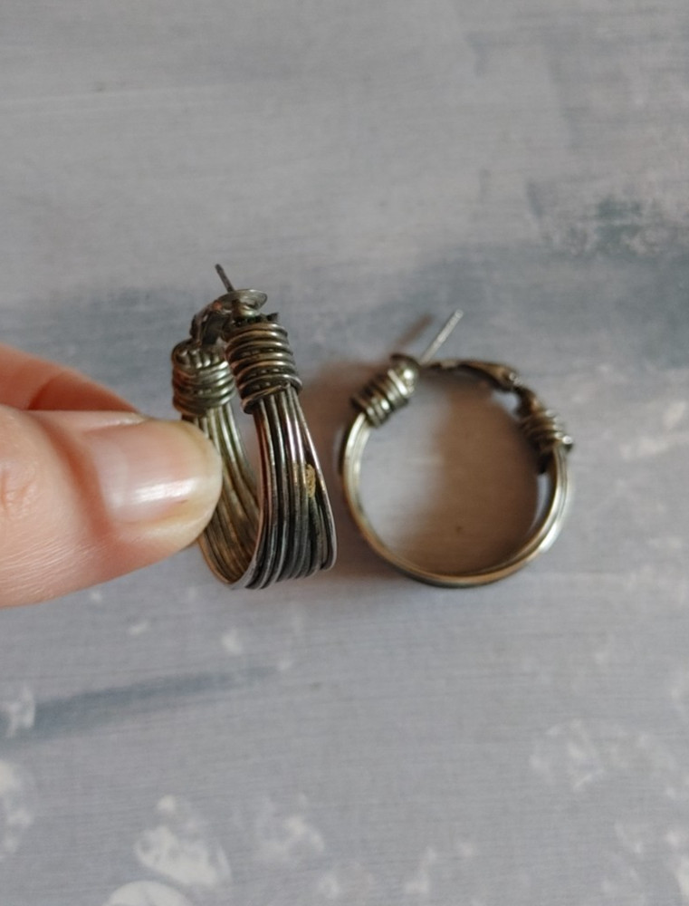 Vintage hoop earrings silver tone metal wire wrap with post 1 1/8″ diameter