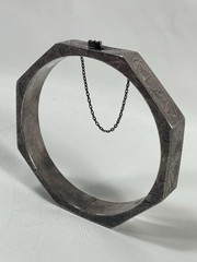 VTG Engraved Leaf Scroll Octagon Shaped Sterling Silver 925 Bangle Bracelet – 7″