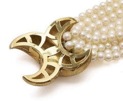 Vintage 18k Yellow Gold Nine Strand Akoya 4.7 mm x 4.5 mm Pearl Bracelet 7.5″