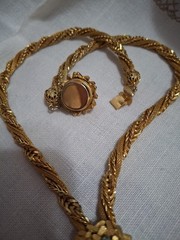 Vintage Ornate Gold Lariat Twisted Necklace With Turquoise Station & Clasp