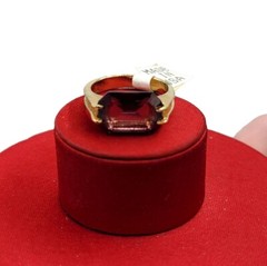 Vtg Sz 7 Ring Lg Purple Cubic Zirconia 18KGE Gold Electroplated Jewelry StyL2
