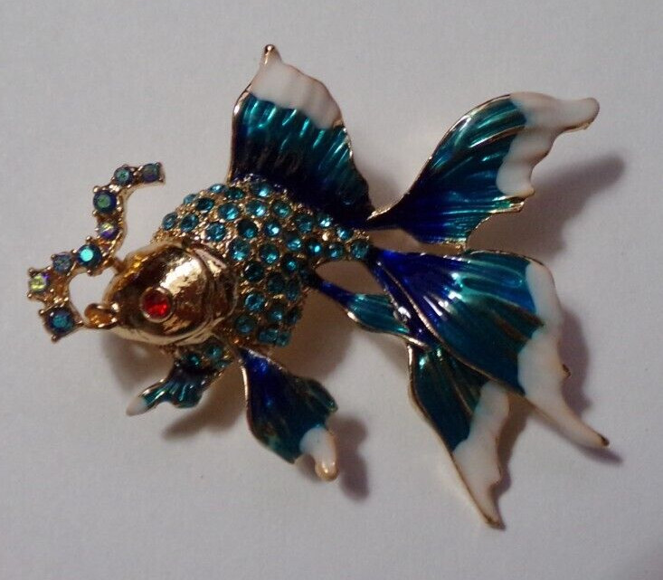 Blue Rhinestones, Blue & White Glaze & Gold Tone Fancy Fish Brooch Pin – New