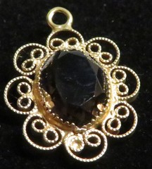 Vintage Smoky Quartz Gold Tone Filigree Pendant 7/8″ Fashion Unmarked Charm Nice