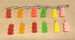 Vintage Sugar Rush Original Gummy Bear Jewelry Plastic Charms Saftey Pin 200+