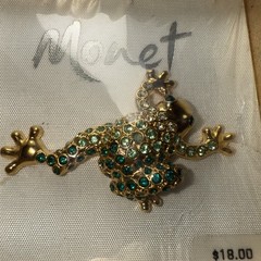 Monet pin brooch Frog rhinestones vintage unused 80’s Mint In Box