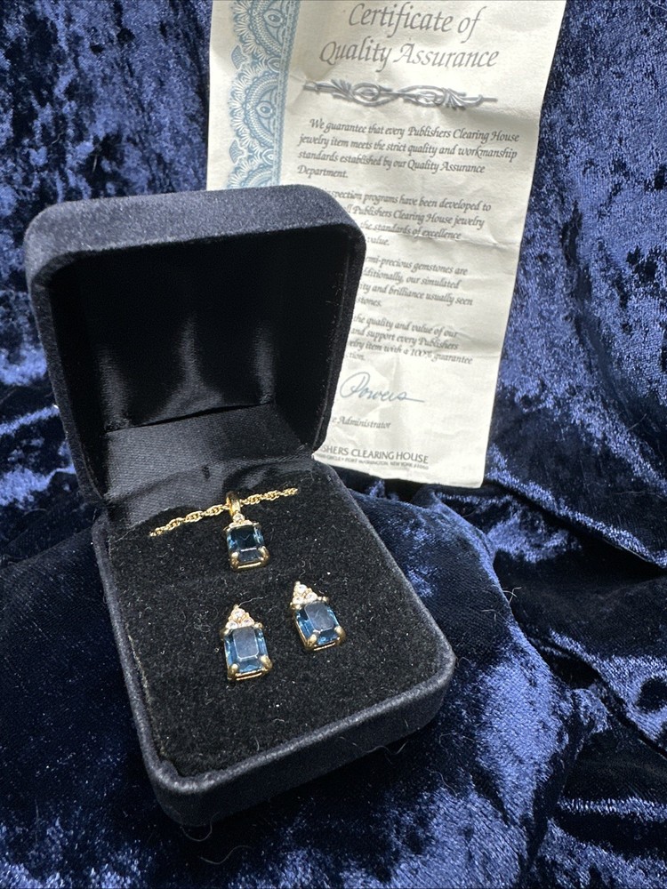 Vtg Faux Blue Sapphire Gold tone Earrings & Necklace Set Publishers Clearing