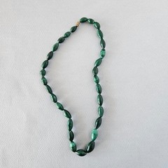 Vintage Green Malachite Oval Polished Knotted Beads Strand Necklace