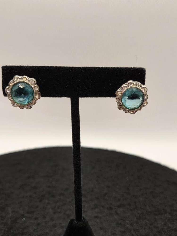 Vintage Faux Aquamarine Stud Earrings Silver Tone Scalloped Halo Crystal Border