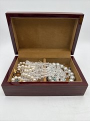 Vintage Jewelry Box Pineapple Design Filled with Vintage Jewelry Mixed Lot