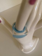 Vintage Y2K Clear Lucite Dome Ring Chunky Aqua Blue Floating Glitter Bubble Ring