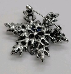 Vintage Blue Crystal Snowflake Brooch Pin – Sapphire Flower Silver Rhinestone