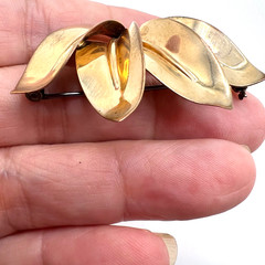 VTG REGEL 12K GF BROOCH/Pendant – Stylized MCM Leaf Cluster – 2 inches