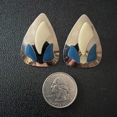 Vintage Silver Tone And Enamel Pierced Earrings Blue And Off White