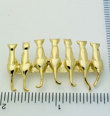 Signed Lady Remington Vintage Polished Gold 7 Cats On Wall Pin Brooch