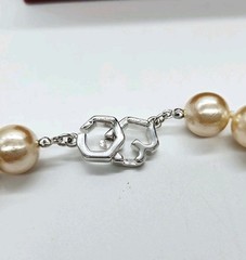 KJL Treasures of the Duchess Faux Pearl Necklace Crystal Drop Box Vintage 18 in