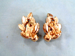 Exceptional Vintage gold & Clear AB Rhinestone Earrings – Layers Clip-ons