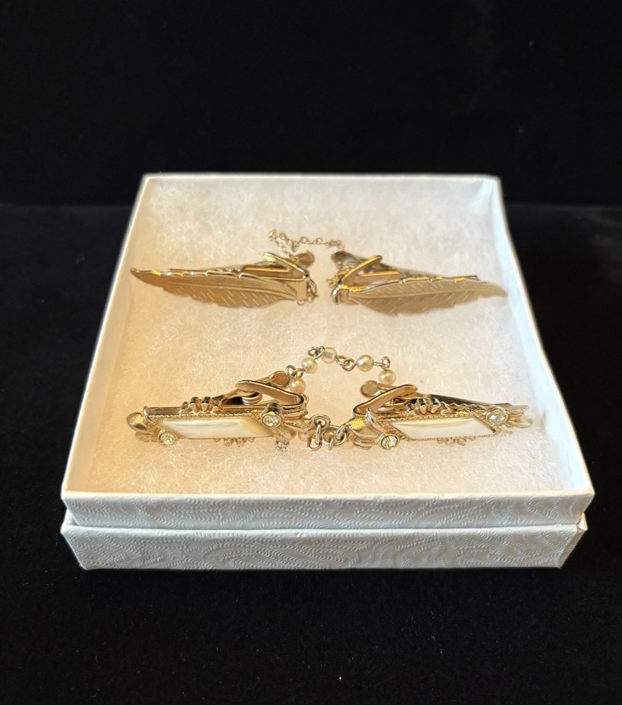 VINTAGE 1950s – 1970s GOLD TONE SWEATER CLIPS – SET OF 2