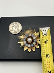 Gold tone blue rhinestone faux pearl flower brooch pin vintage