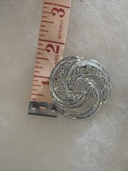 Gerry’s Set of 2 Round Brooch Pins Textured Silver Tone Vintage 1.5”
