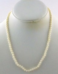 14k Yellow Gold and Pearl Knotted Strand Necklace 17.75 Inches Long 10g