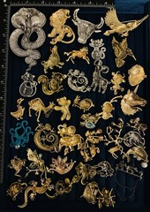 40 Pc Brooch Jewelry Lot Rhinestone Crystal Animal Theme Collection
