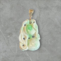 Chinese Vintage Hand Carved Jadeite Fruit Pendant Gold Bezel