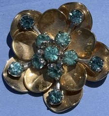 SIGNED VINTAGE BARCLAY TEAL STONE PIN/BROOCH