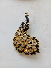 Vintage Gold Tone & Black Enamel Rhinestone Peacock Bird Pin Brooch