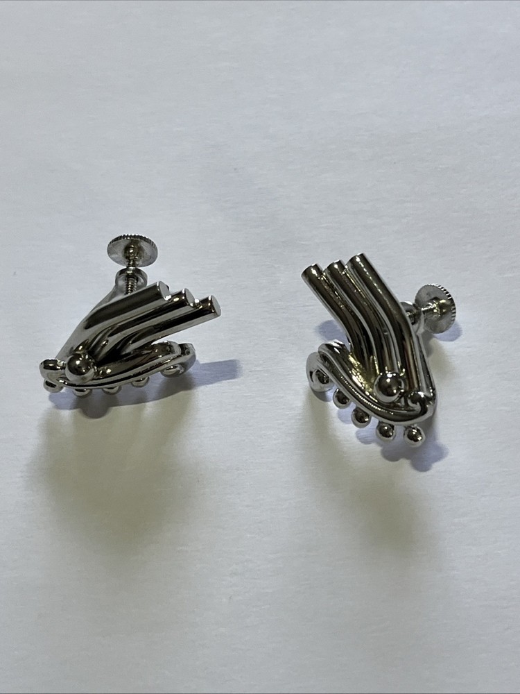 Vintage Silver Tone Climber Clip On Earrings Modern Screw Back