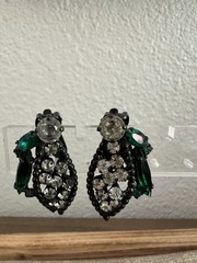 Vintage Weiss Earrings Clip On Rhinestone Green Clear Black Enamel Glamorous