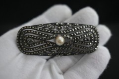 Vtg 935 Silver Marcasite & Pearl Brooch Oblong Infinity MCM Higher Grade Silver