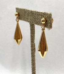 Vintage Avon Gold Tone Textured Long Pointed Dangle Drop Pierced Earrings Modern