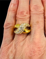 Kurt Wayne 1.50 Carat Paved Diamond 9.6 Grams 18k Yellow Gold Ring 6
