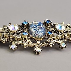 Vintage Foiled Glass Brooch Aurora Borealis Blue Oval Gold Tone 2 3/8″