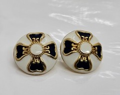 New Old Stock Vintage Revlon Pierced Earrings Blue White Enamel Floral Design 1″
