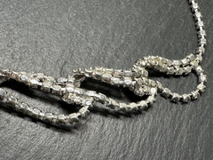 VINTAGE 16.5″ BLUE & CLEAR RHINESTONE NECKLACE + SCREW BACK EARRINGS N747