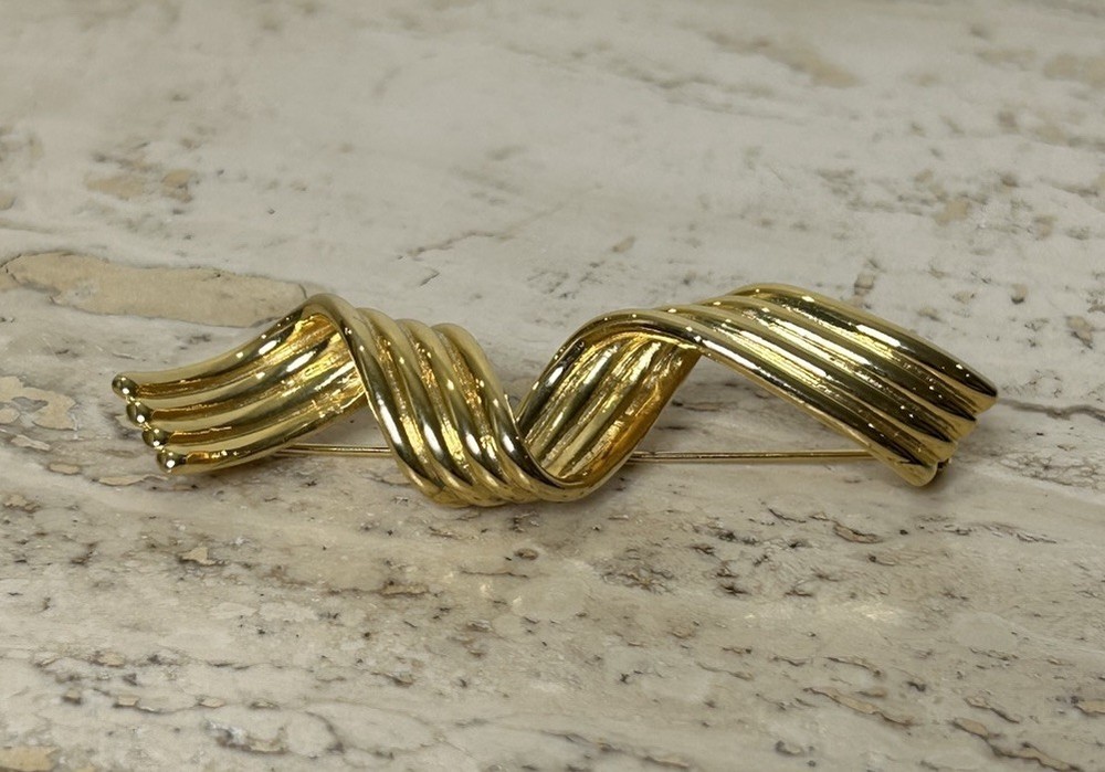 Vintage Gold Tone Brooch Pin 1980’s Abstract 3.25″