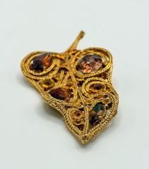 La Roco 1950s Texture Gold Plate Shades of Topaz Rhinestone Leaf Brooch
