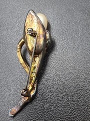 Vintage Faux Pearl&Rhinestone Gold Tone Brooch|Elegant Ribbon Leaf Pin 80s-90s