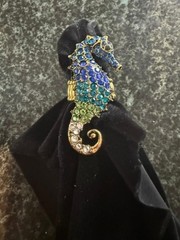 Blue Green Rhinestone Seahorse Stretch Ring Gold Tone Elastic Crystal Ocean