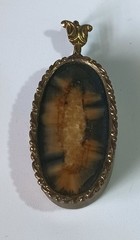 Vtg (Antique?) Double-sided Agate? Pendant in Oval Gold-tone Frame