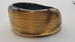 1970’s/80’s Gold & Black Wide Lucite Chunky Wavy Bangle Bracelet