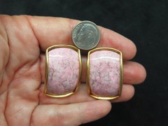 Vintage 1960’s Gold Tone Pink Marbleized Pierced Earrings