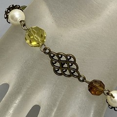 Glass Bead Bracelet Antique Gold Tone Green Yellow Brown Faux Pearl Acrylic 7.25