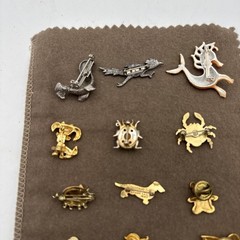 Vintage Pins Animal Theme Dog, Seal, Elephant, Crab Some Marked – Lot of 15