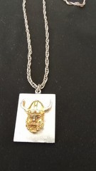 Vintage Mens Viking Horned Helmut Gold Tone Pewter Pendant Necklace Chain 18 in