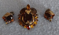 Vintage Juliana D&E Brooch Earrings Multi Browns With Leaf Brooch And Earrings