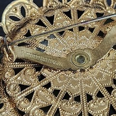 West Germany Brooch Pin Jewelry Green Art Glass Filigree Vintage Fashion Beauty