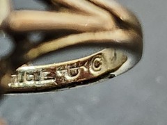 Vintage 14KHGE Gold Plated Ring with White Opal Gemstone – Cracked Stone, READ
