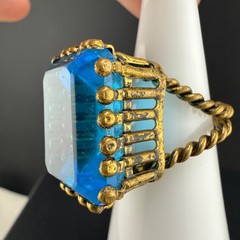 Vintage Cocktail Ring Twisted Brass Band Aqua Rhinestone Size 6